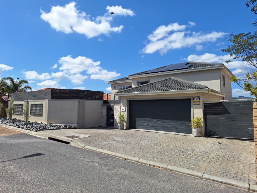 3 Bedroom Property for Sale in Protea Heights Western Cape